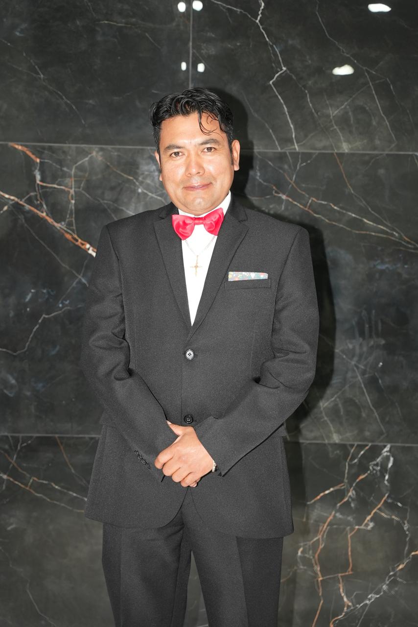 "Lalo abelardo"